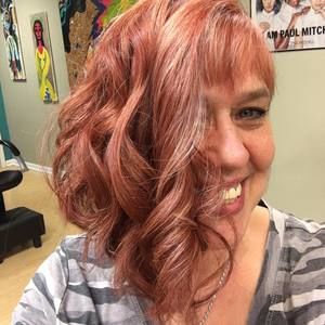 Meet your Posher, Yvette